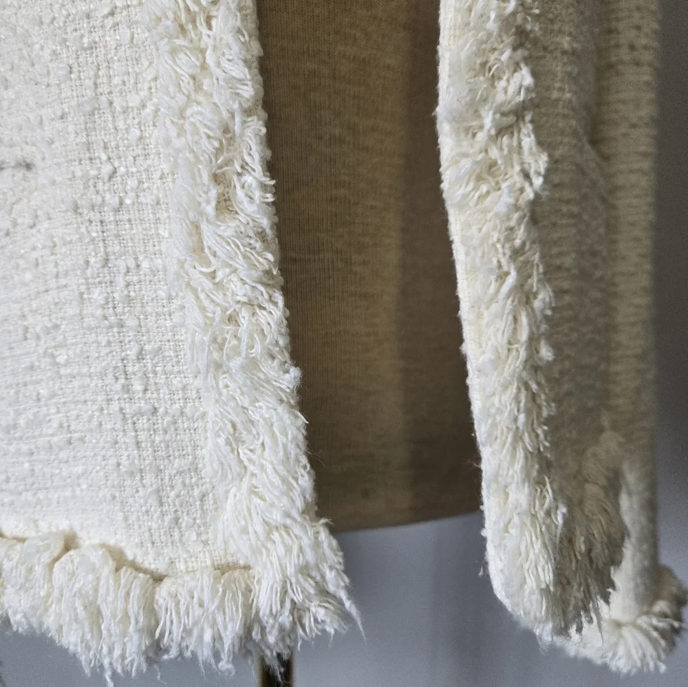 L.K BENNETT LONDON Cream Cottton Tweed Cropped Open Front Jacket With Fringe. 8 - Picture 3 of 16